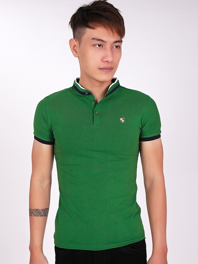 Áo thun có cổ xanh lá cây at554 - 1