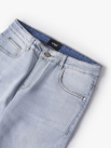 Quần Jeans Xanh Nhạt Thêu Chữ 4MEN Ở Lưng Form Slimfit QJ090