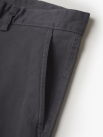 Quần Kaki Trơn Signature Gắn Tag Kim Loại Form Slimfit QK028 Màu Xanh Đậm