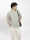 Áo Sơ Mi Sọc Vân Chìm Cổ Cuban Ngắn Tay Form Relaxed SM206 Màu Rêu