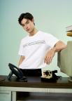 Áo Thun In Signature Stripe 4MEN Club Form Regular AT197 Màu Trắng