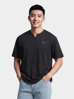 Áo Thun Rayon Cổ V Thêu Chữ Beyond Daily Form Regular AT195
