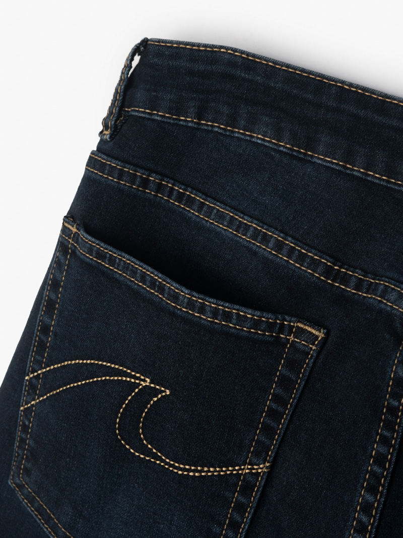 Quần Jeans Wash Wave Form Slimfit QJ085 Màu Xanh Đen