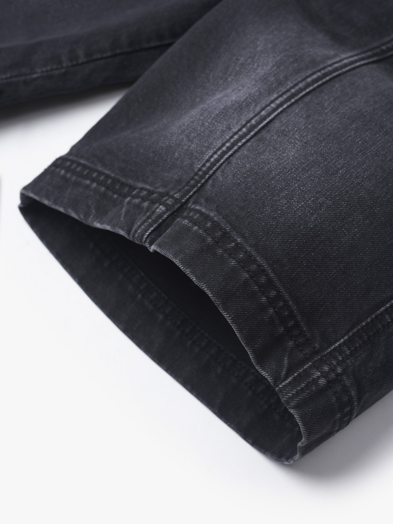 Quần Short Jeans Đen Túi Chéo Wash Bạc Form Straight QS052