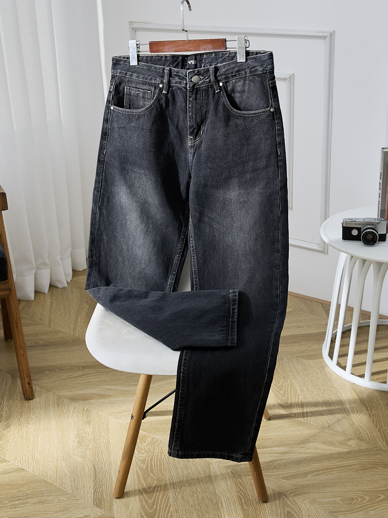 Quan Jeans Theu 4M Tui Sau Form Straight QJ104 Mau Den