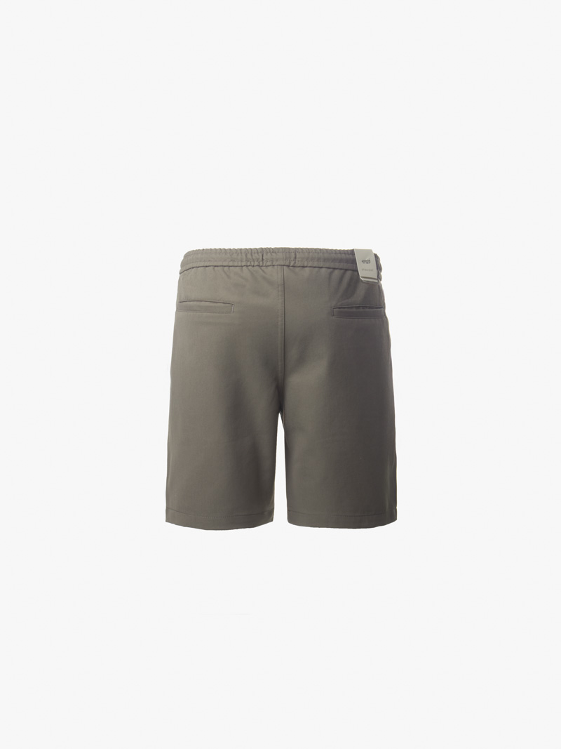 Quần Short Kaki Lưng Thun Gắn Nhãn Trang Trí Form Straight QS067 Màu Nâu Đậm