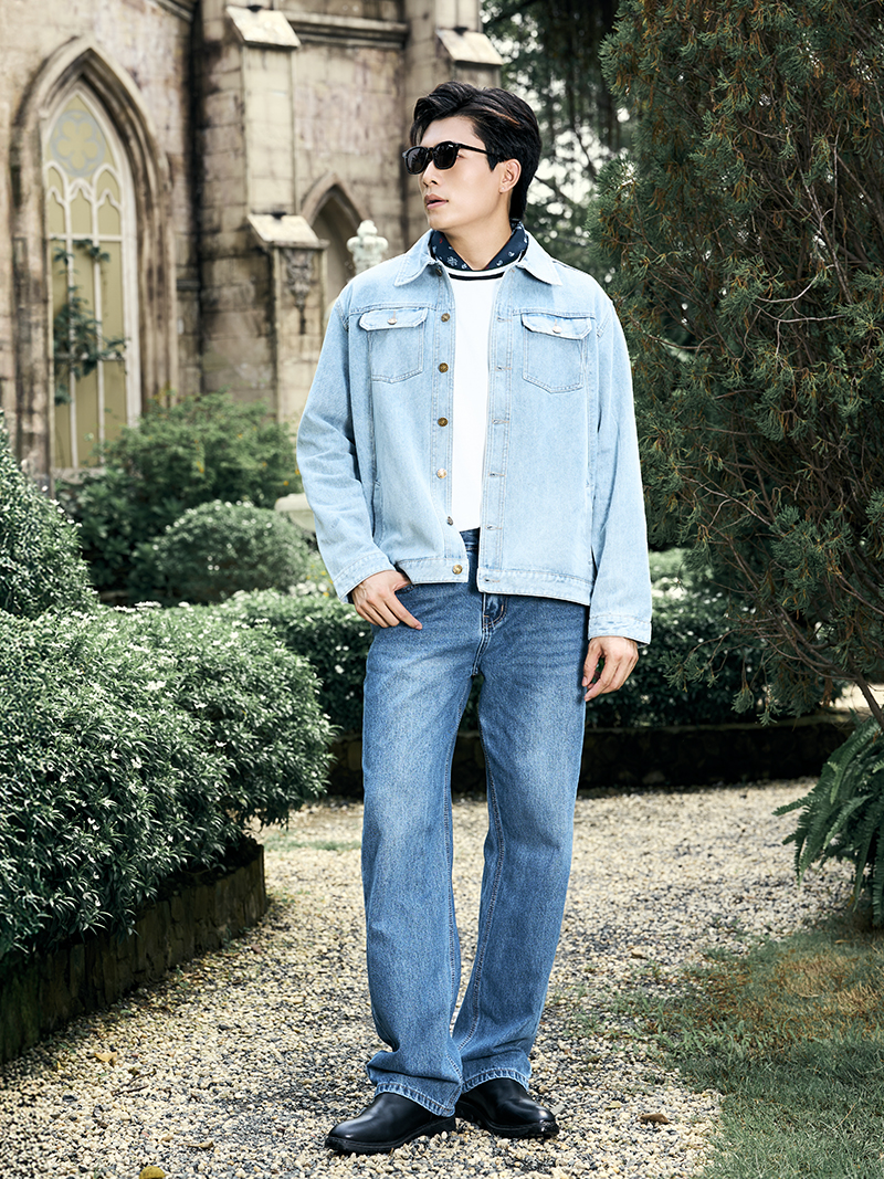 Áo Khoác Jean Trơn Túi Hộp 2 Bên Form Regular AK077 Màu Xanh Biển Nhạt
