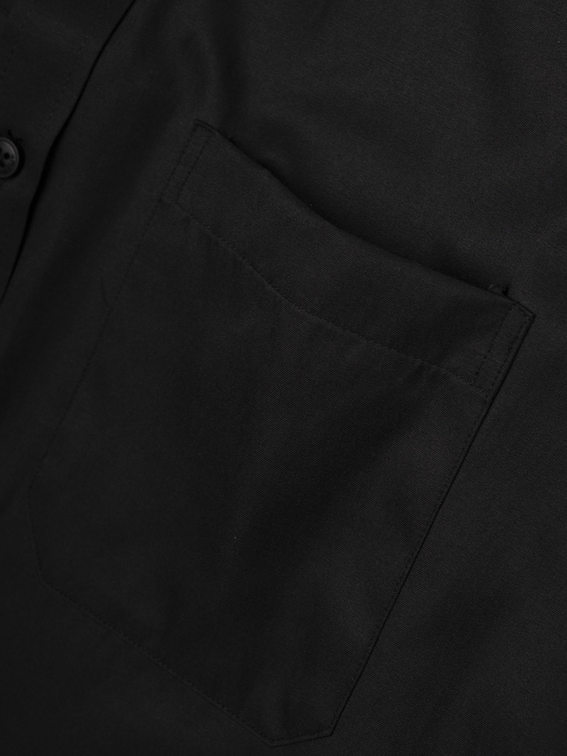 Áo Sơ Mi Tay Ngắn Thêu Logo M Form Regular SM197 Màu Đen