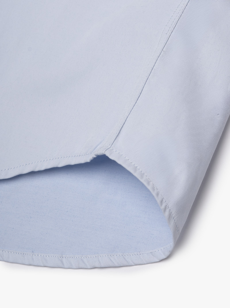 Áo Sơ Mi Tay Ngắn Thêu Logo M Form Regular SM197 Màu Xanh Biển