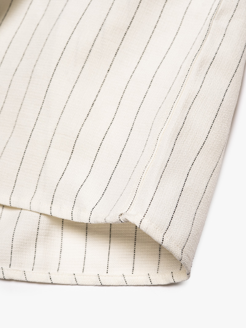 Áo Sơ Mi Sọc Tay Ngắn Thêu Logo M Form Regular SM198 Màu Sọc Trắng