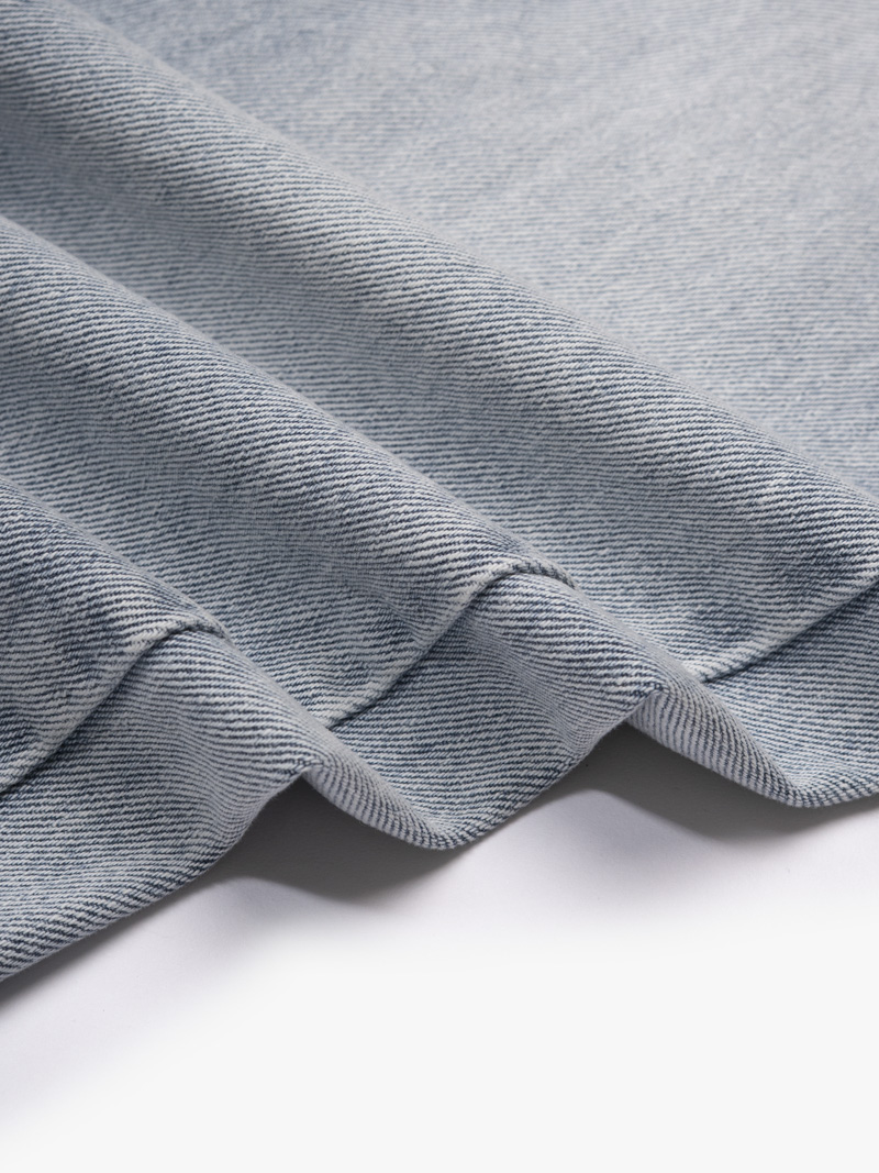 Quần Jean Thêu Hình Ngựa Túi Sau Form Straight QJ124