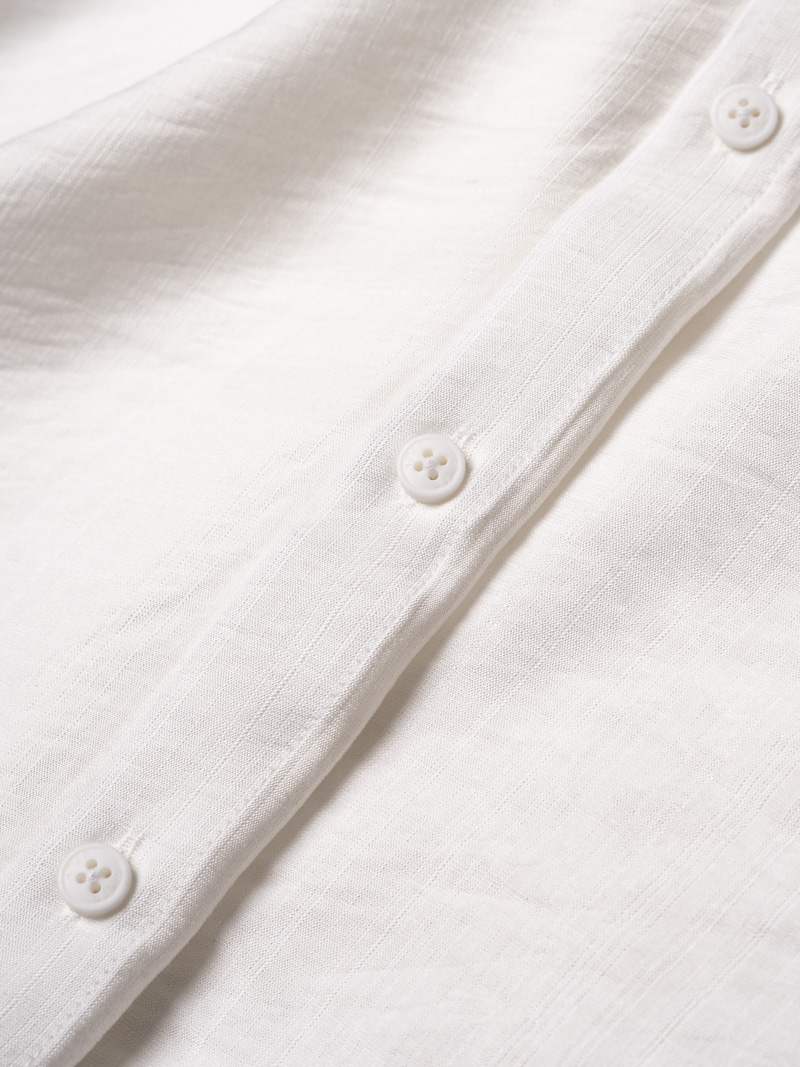 Áo Sơ Mi Linen Xước Ngắn Tay Form Regular SM203 Màu Trắng