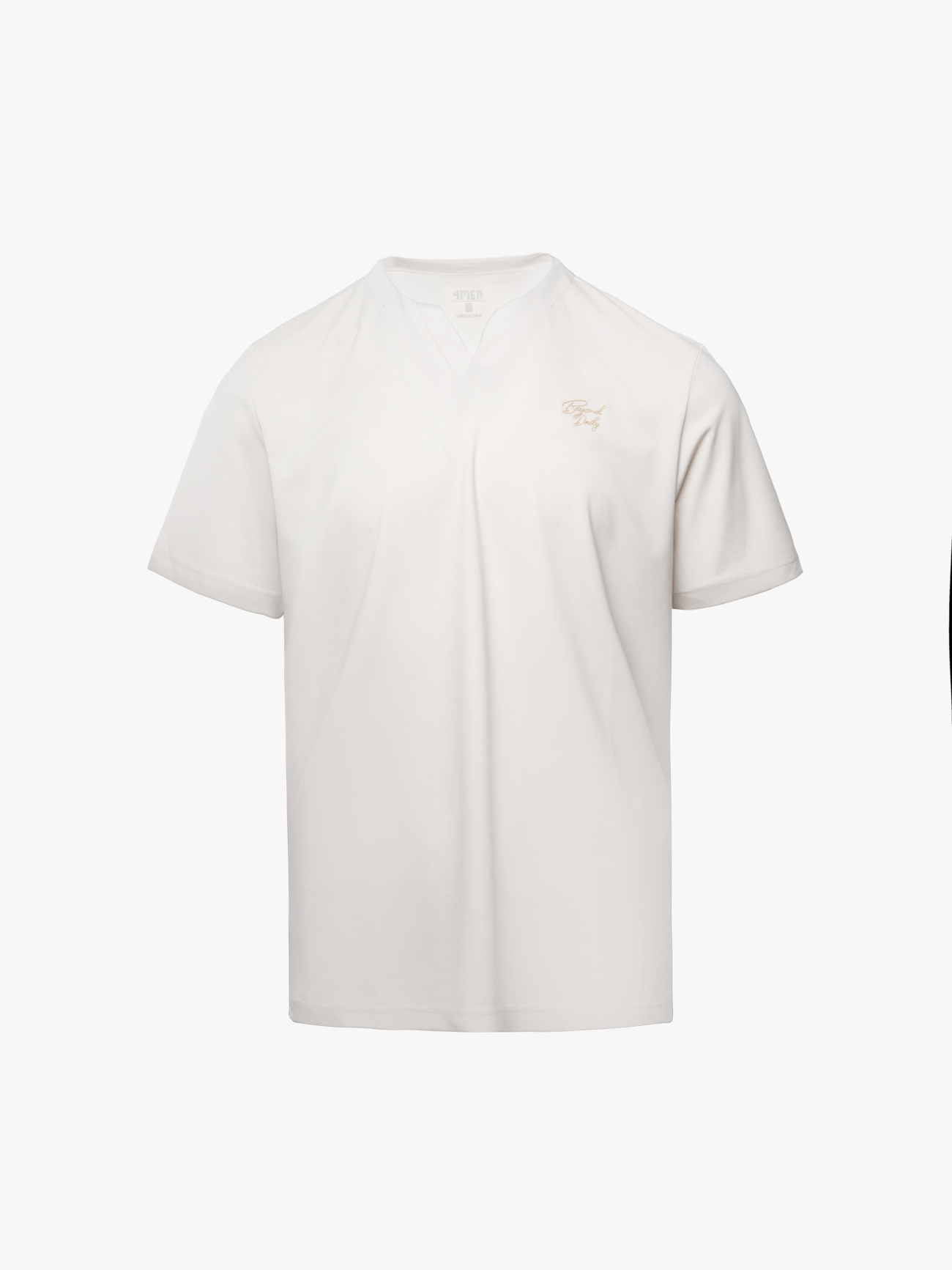 Áo Thun Rayon Cổ V Thêu Chữ Beyond Daily Form Regular AT195 Màu Be