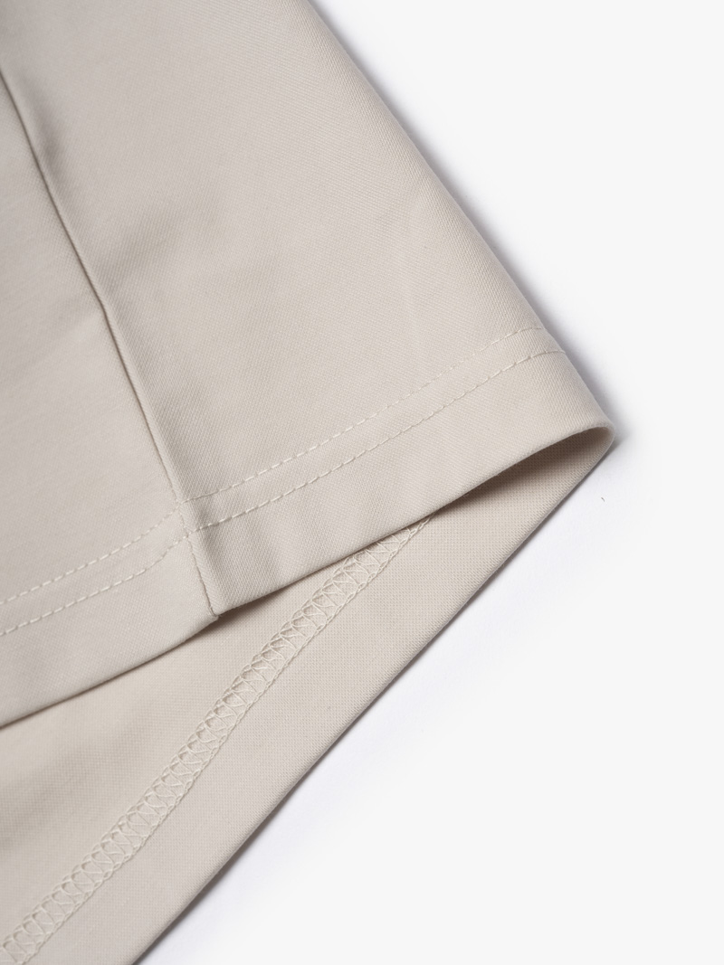 Áo Thun Rayon Cổ V Thêu Chữ Beyond Daily Form Regular AT195 Màu Be