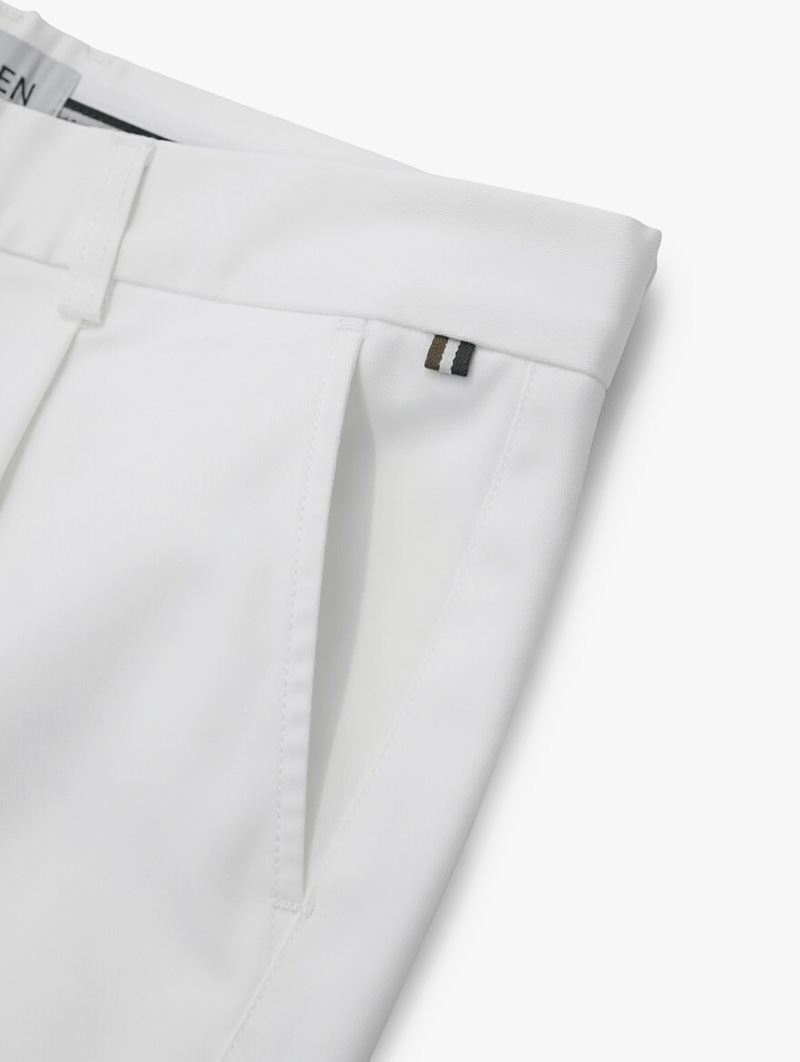 Quần Kaki Signature Stripe Trơn Form Regular QK036 Màu Trắng