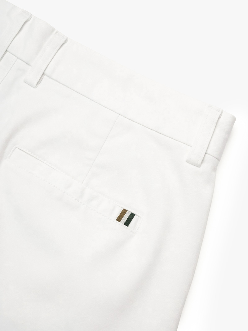 Quần Short Signature Stripe Form Straight QS088 Màu Trắng