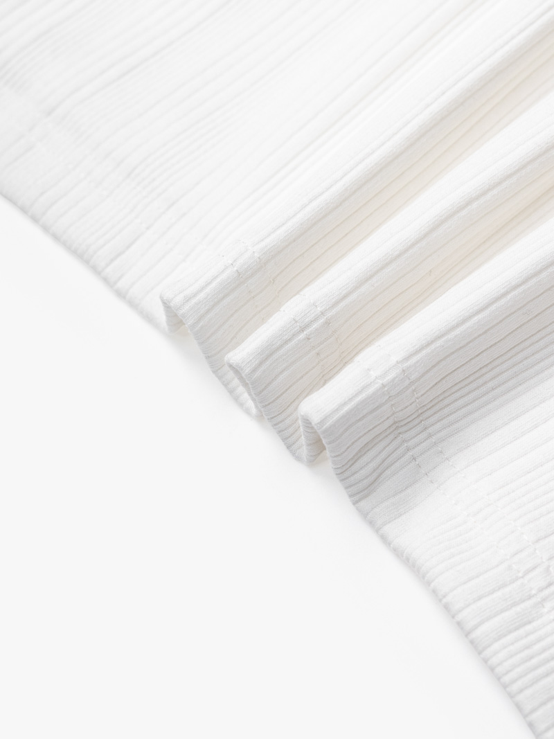 Áo Polo Vertical Texture Cổ V Bo Kiểu Form Modern PO199 Màu Trắng