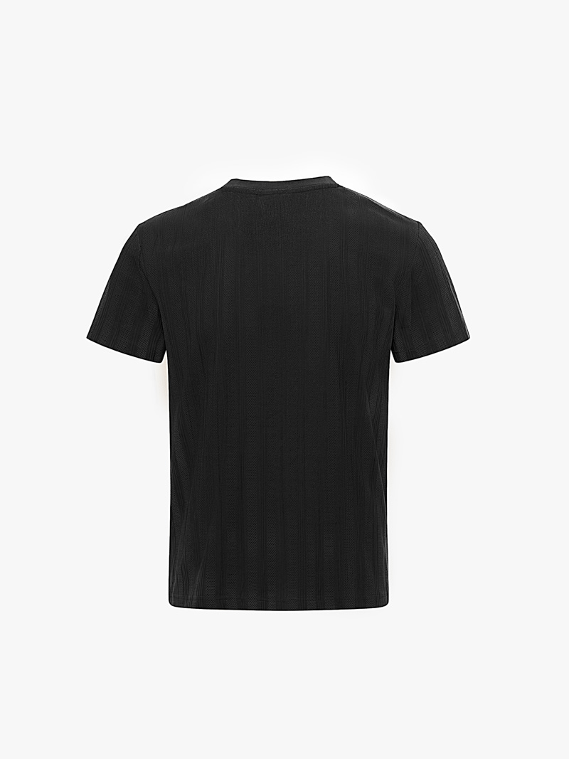Áo Thun Texture Jacquard Dệt Nổi Form Modern AT201 Màu Đen