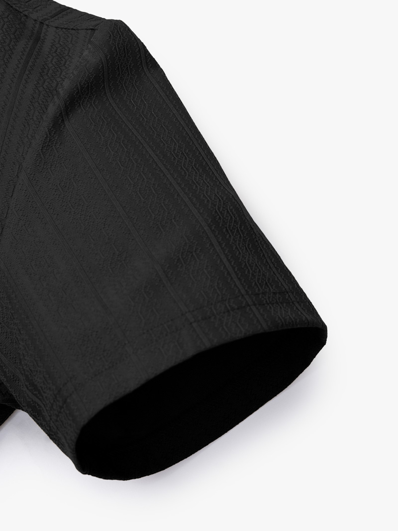 Áo Thun Texture Jacquard Dệt Nổi Form Modern AT201 Màu Đen
