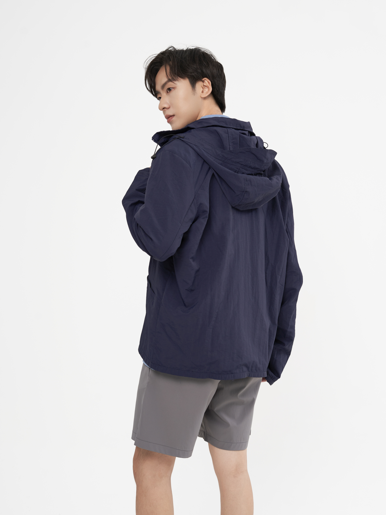 Quần Short Thể Thao 6inch Thêu logo 4m Form Relax QS082 Màu Xám Đậm
